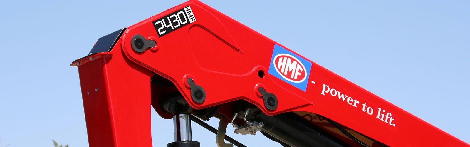 2430-K Grue auxiliaire HMF - Portée hydraulique de 8,3 à 21,7 m - Capacité de levage élevée et système EVS en option_0
