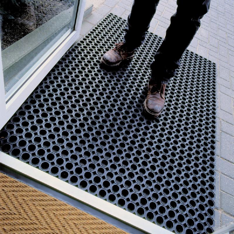 CAILLEBOTIS CAOUTCHOUC ÉPAISSEUR 23 MM 0,60 X 0,80 M