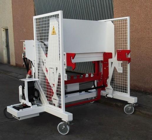 Lève-conteneurs universel pour compacteurs à déchets - LK2 - Préhension polyvalente pour bacs roulants 2 ou 4 roues_0