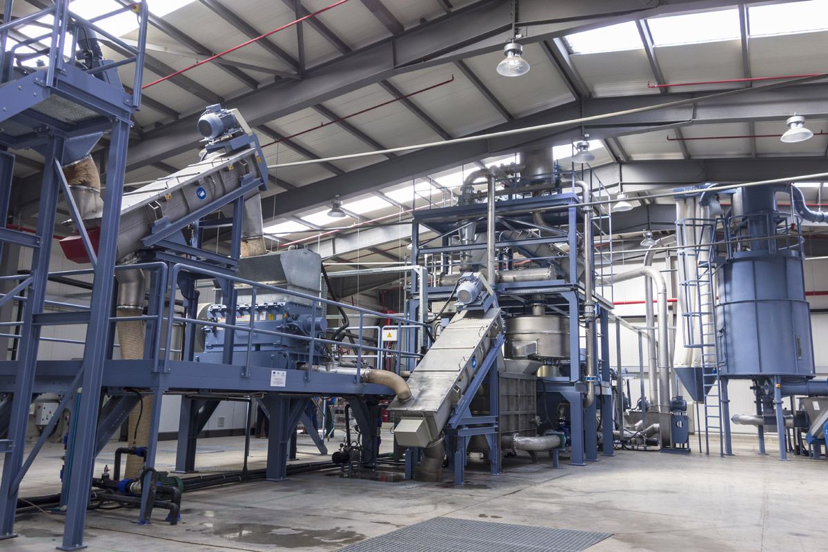 Ligne de lavage plastique Herbold Meckesheim - recyclage des matières plastiques contaminées avec broyage sous eau et laveur à frictions_0