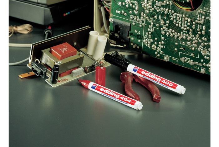 Marqueur permanent 3000 rouge - Graduation 1,5-3 mm - Pointe ronde interchangeable - EDDING_0