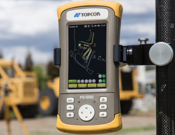 Carnet de terrain Topcon FC-500 - écran 4,3 pouces lisible au soleil, certifié MIL-STD 810G et IP68_0