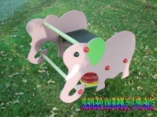 Jeu figurines 2 places - essence de pin nord rouge - pour écoles et parcs_0