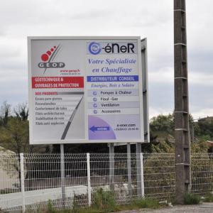 Panneaux d'affichage extérieur - panneaux sur structure en PVC ou aluminium - conception et fabrication sur mesure_0
