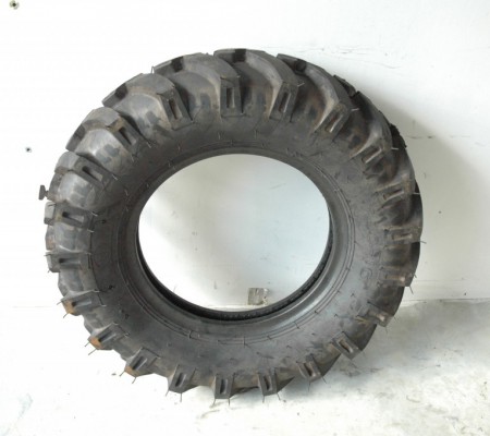 Pneu agricole arrière 8.3x22_0