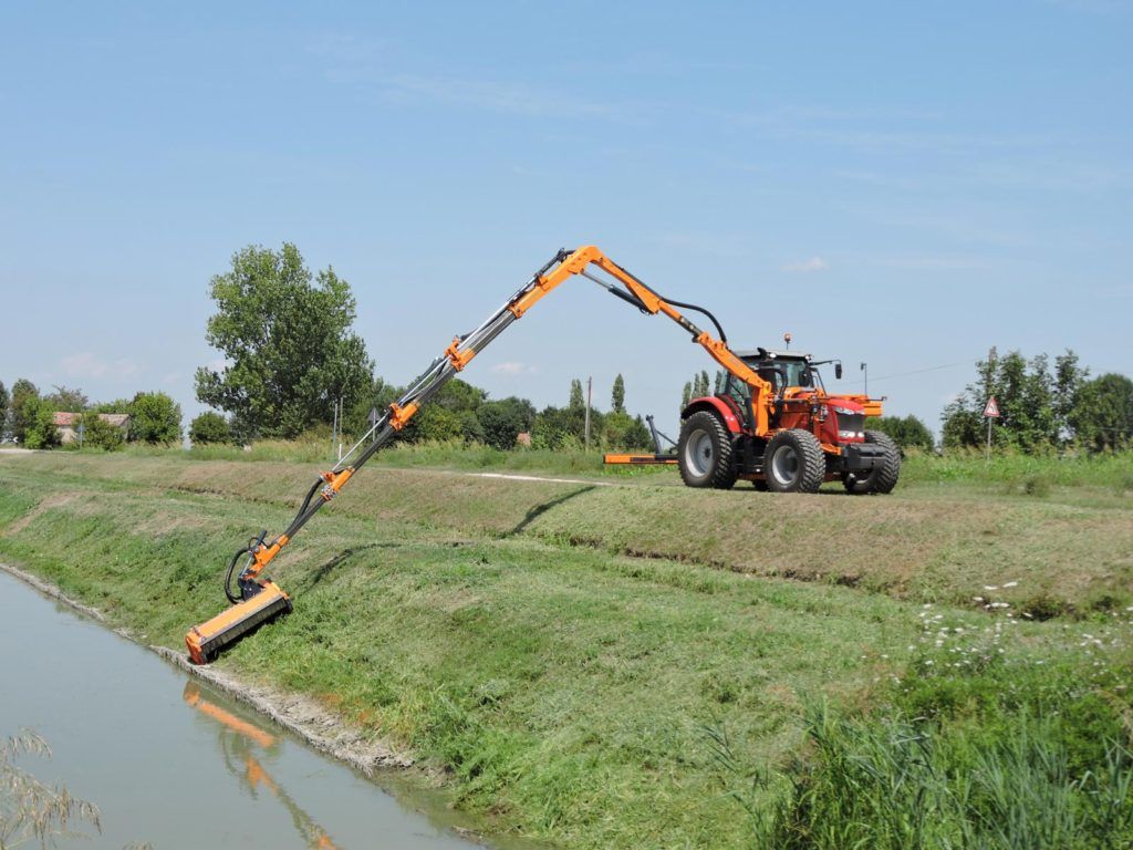 Extreme XL Broyeur d'accotement Hymach - Bras oléohydraulique 15m_0