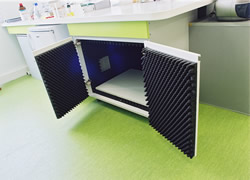 Meubles spécifiques ventilés, insonorisés et pour récupération de polluants sous sorbonne_0