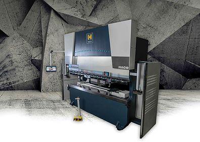 Presses plieuses industrielles Haco Pressmaster - multiaxes à CN avec réglage électronique et commande graphique 2D/3D_0