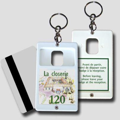 Porte-carte personnalisé avec anneaux - blanc ou transparent - idéal pour hôtellerie et résidences de loisirs_0