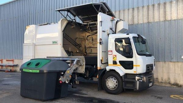 Laveuse de bacs à chargement latéral robotisé - Option recyclage, filtration haute densité -SIDELAV_0