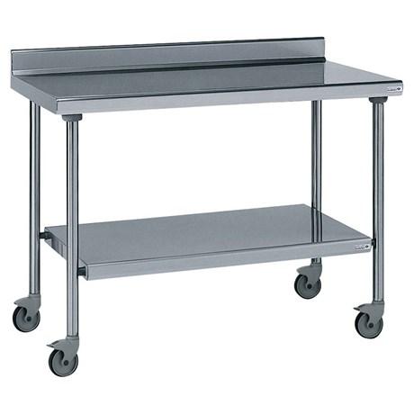 TABLE INOX ADOSSÉE SUR ROUES AVEC ÉTAGÈRE INFÉRIEURE FIXE LONGUEUR 1500 MM