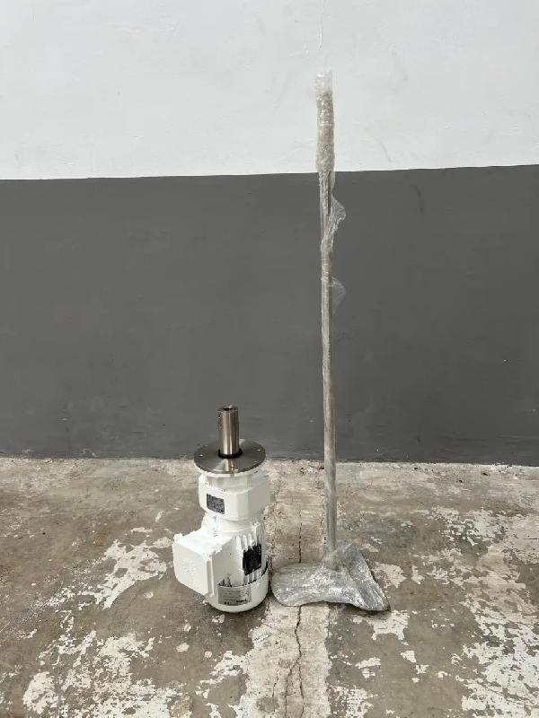 Agitateur type hélice 3 pales en acier inoxydable nbi 0,55 kw 194 tr/min - référence                        :                         e13413_0