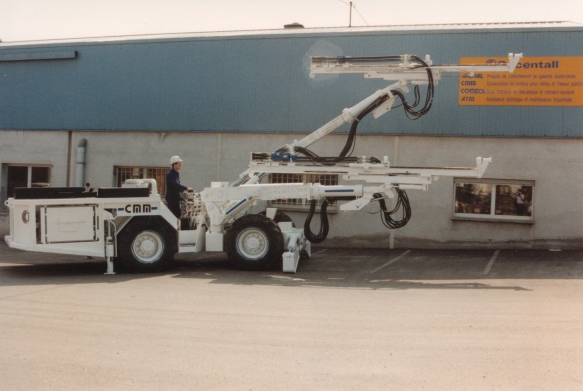 Equipement et foreuse souterraine_0