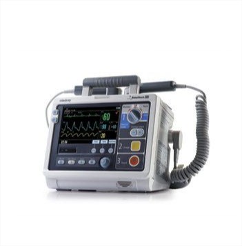 Défibrillateur / Moniteur BeneHeart D3 - compact et léger pour surveillance et défibrillation manuelle_0