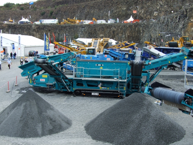 Crible horizontal Powerscreen Horizon 5163 - 3 étages, 7.5 m², 4 convoyeurs de mise en stock_0