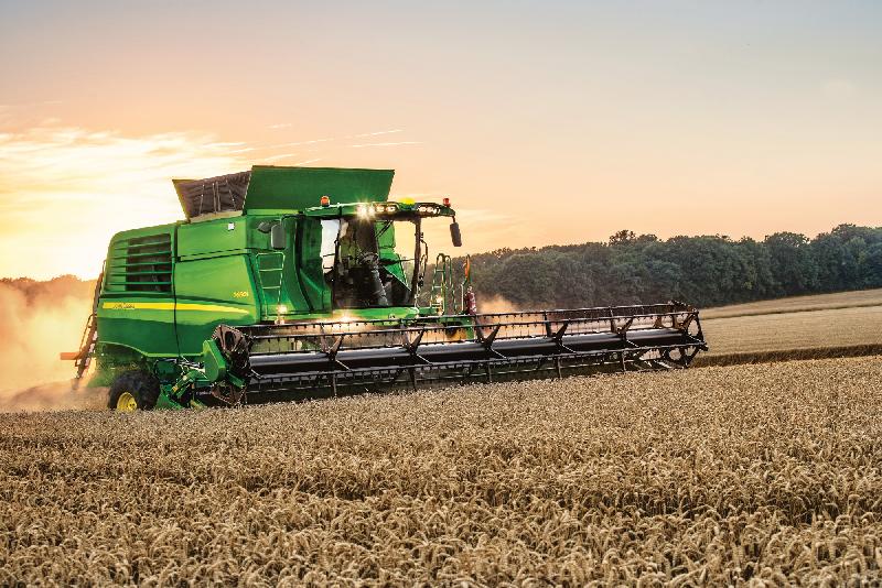 Moissonneuses-batteuses John Deere - Séries T, S et X - Débit accru, technologies intelligentes et faible consommation_0