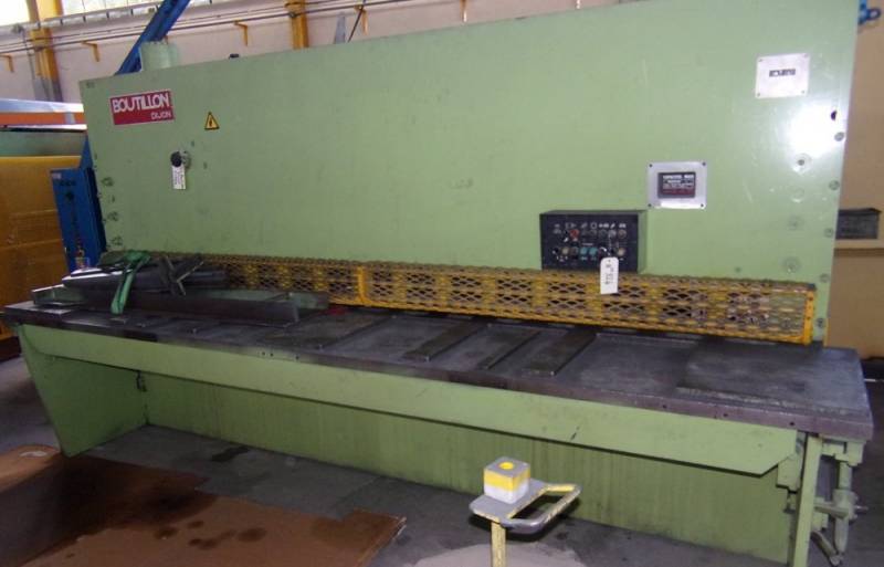 Cisaille guillotine hydraulique Boutillon à angle variable - capacité 3100x6mm - réf. N°924_0