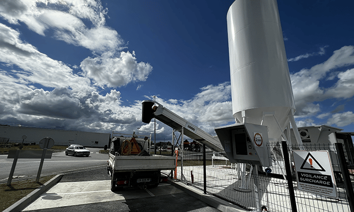 Distributeur automatique de béton - délivrance rapide et autonome 24/7_0