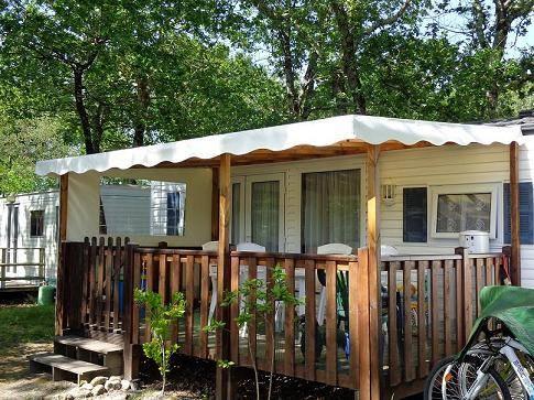 Protection solaire en toile PVC étanche sur mesure - Mobil-home Lacanau - Atelier des Toiles_0