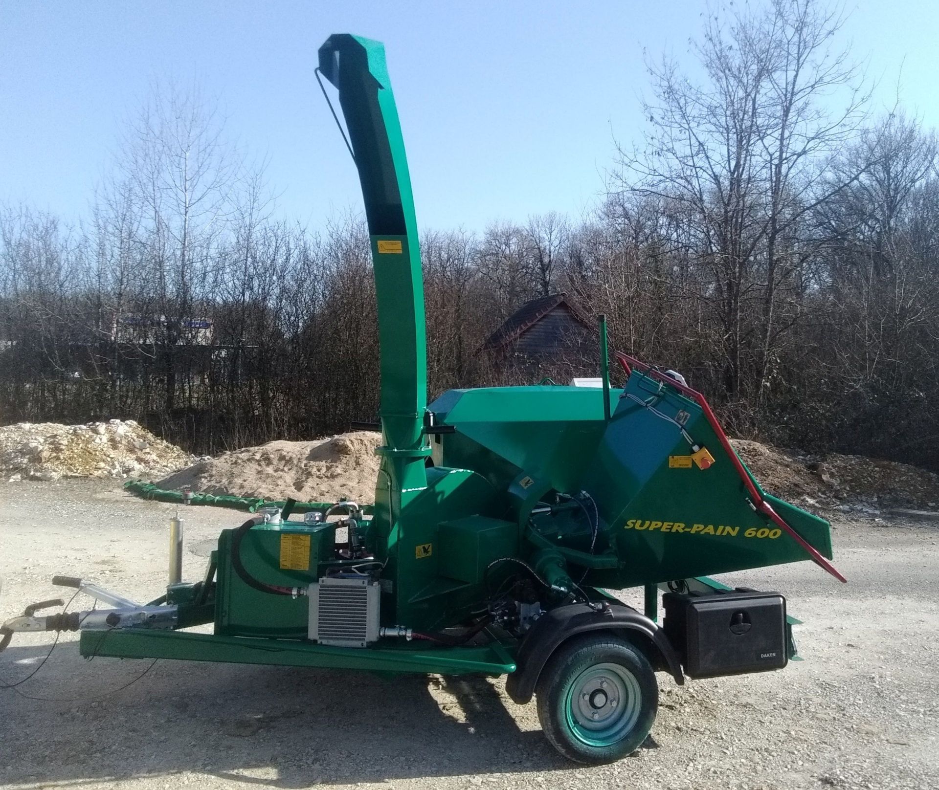 Broyeur de végétaux à essence