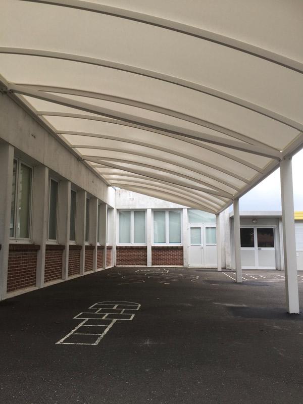 Préau cour d'école - Abri Norma - Allées protégées et ombrière parking 2 roues_0