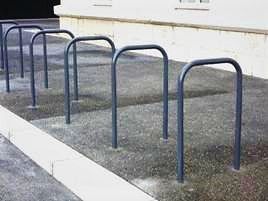 D50 arceau urbain - Axinov - fixation sur platine ou à sceller - peint ou galvanisé avec barre de cadenas en option_0