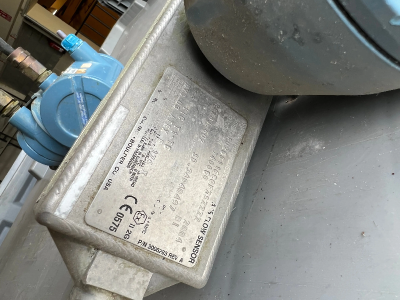 Débitmètre à effet coriolis micro motion f025s atex dn25 d'occasion avec transmetteur 2700 d'occasion - référence : c8349_0