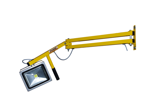 Projecteur de quai LED de chargement intérieur - conception résistante et entièrement réglable_0