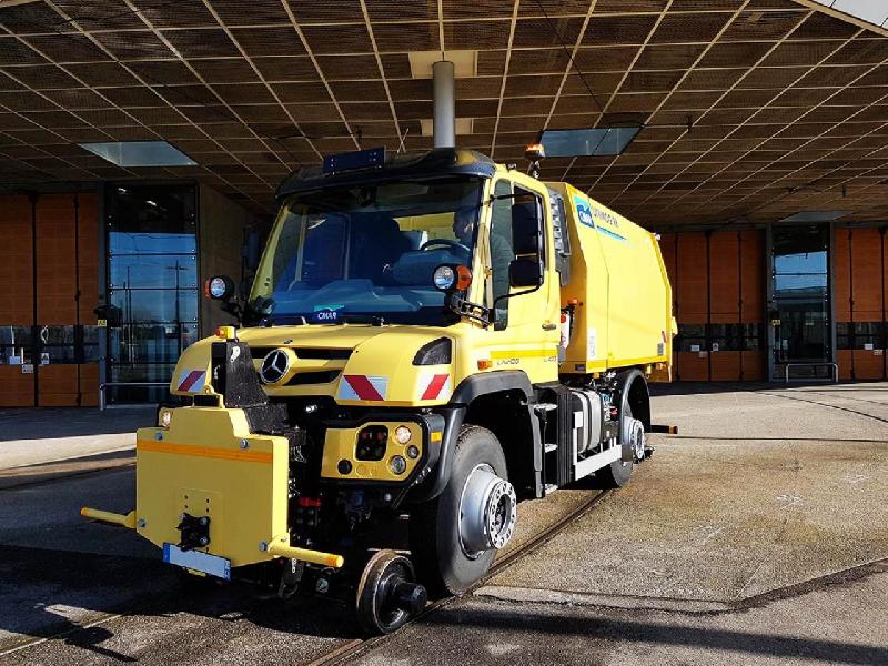 UNIMOG rail-route nettoyage Mercedes-Benz - haute pression et décapage premium pour rails tramway - CMAR_0