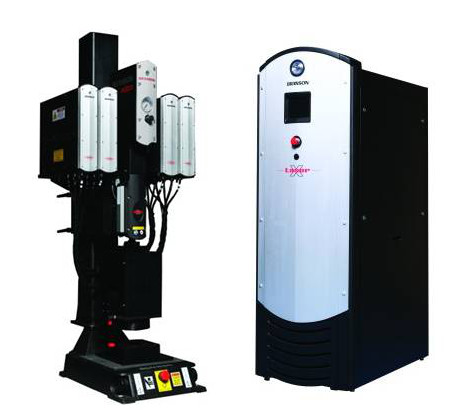 Machine de soudure laser adaptée aux pièces sensibles, idéale pour domaine médical et automobile - 3i_0