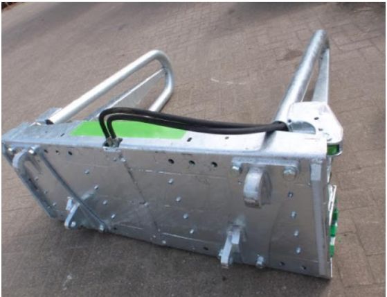 Pince à balles universelle Zocon - pour balles de 70 à 245 cm - capacité 1500 kg - châssis galvanisé_0