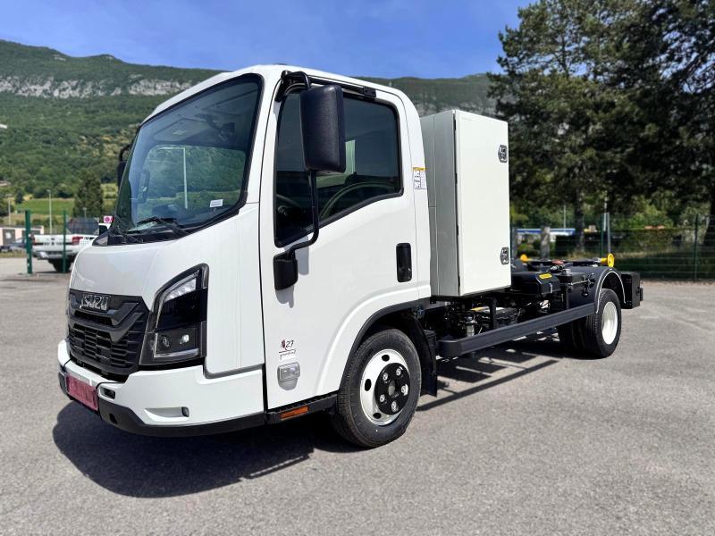 Isuzu M27 GEN2 3.0L 150CH - Utilitaire polybenne 3,5T_0