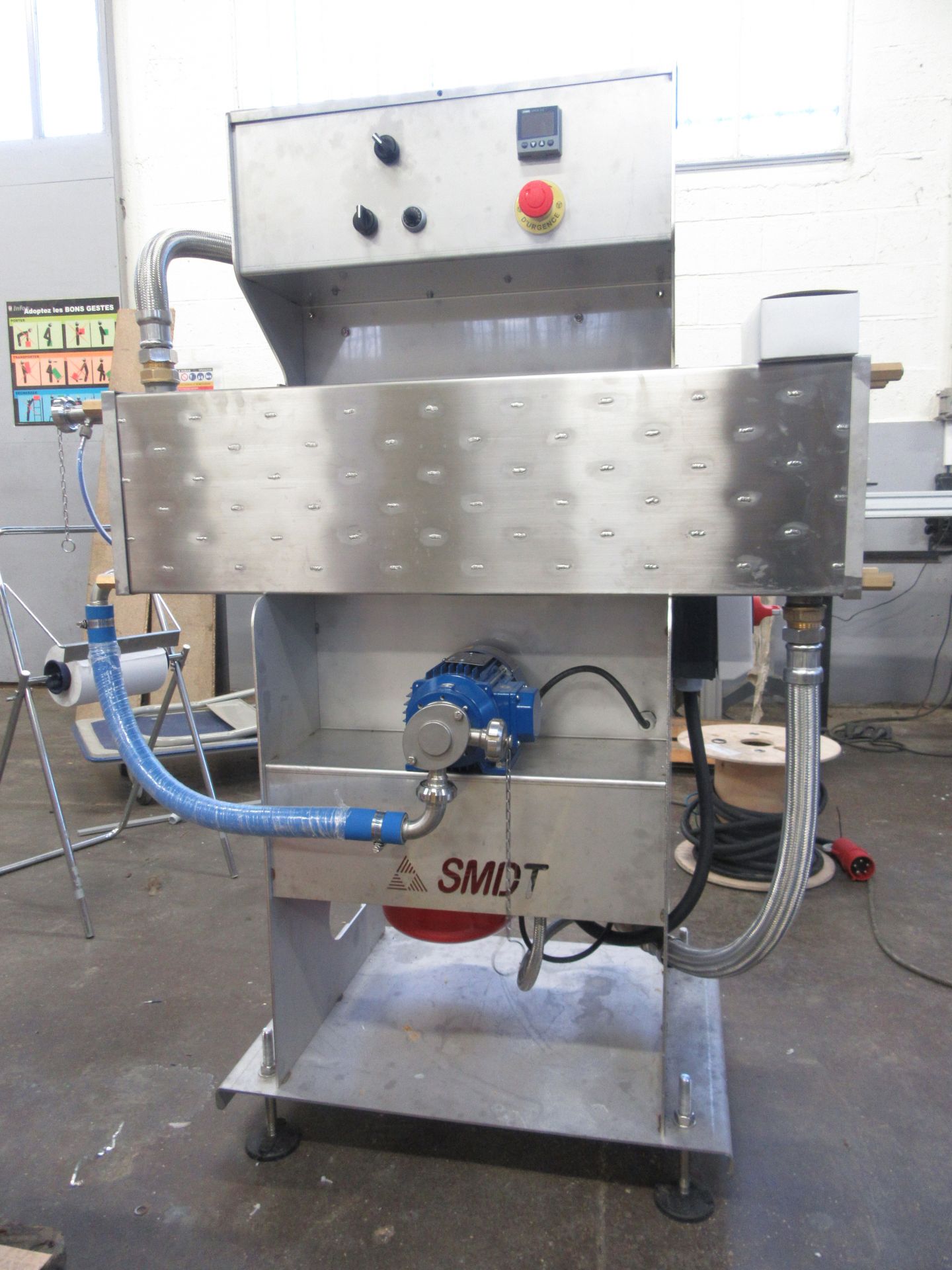 Pasteurisateur électrique - Débit réglable 150 à 300 L/h - Thermorégulation automatique_0