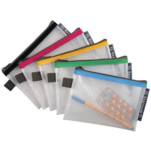 Classeur pochettes spirale de 30 pochettes A4 avec enveloppe en plastique.  Classeur à rabat en plastique dur avec caoutchouc. Dossier pochettes en