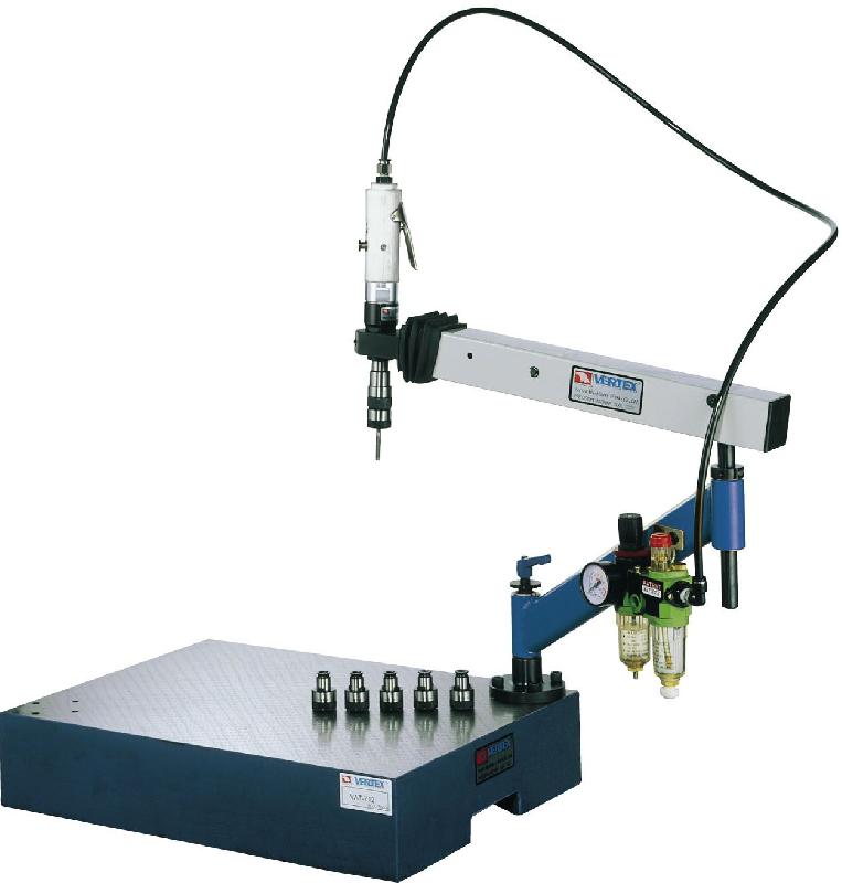 MINI BRAS DE TARAUDAGE PNEUMATIQUE DE M3 À M8 RAYON D'ACTION 700 MM VERTEX VAT-708