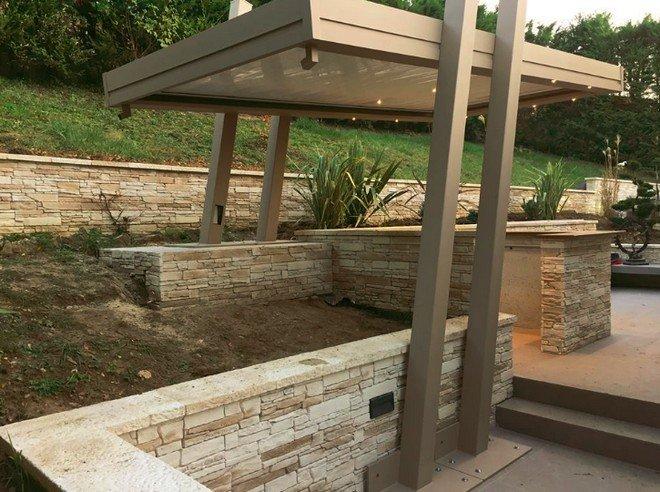 Cirrus - Pergola bioclimatique aluminium avec gestion climatique et capteur de luminosité_0
