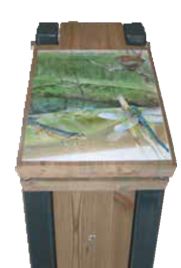 Borne d'information en acier - traitement de peinture en poudre polyester et ossature en bois lamellé collé_0