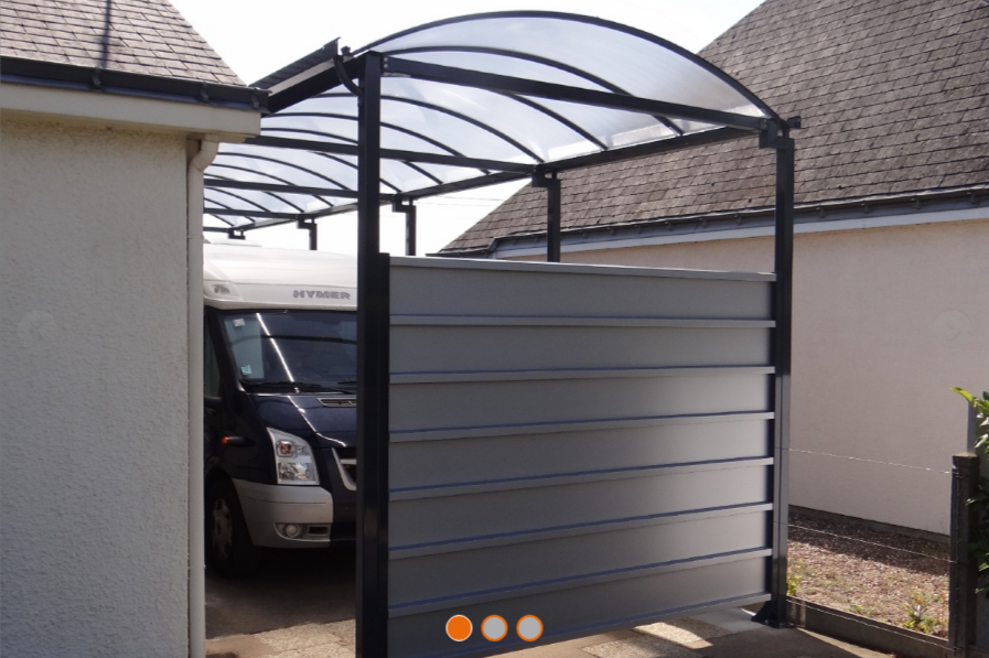Abri camping car / structure en acier / toiture arrondie en polycarbonate alvéolaire_0