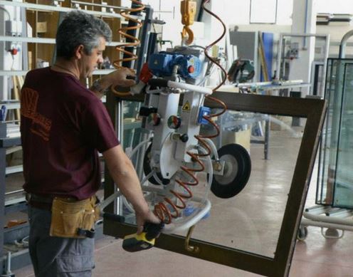 Manipulateur à ventouses pour le verre_0