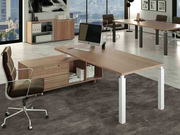 Bureau de direction en bois sur crédence disponible en stock_0