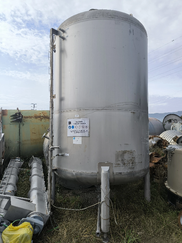 Cuve verticale en acier inoxydable 9 000 litres - référence                        :                         c14117_0