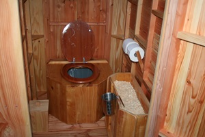 Toilette mobile autonome - 100 x 130 x 220 cm - solide et durable_1