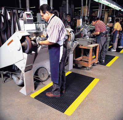 Tapis anti-fatigue en vinyle - surface antidérapante en PVC - dimensions sur mesure_0