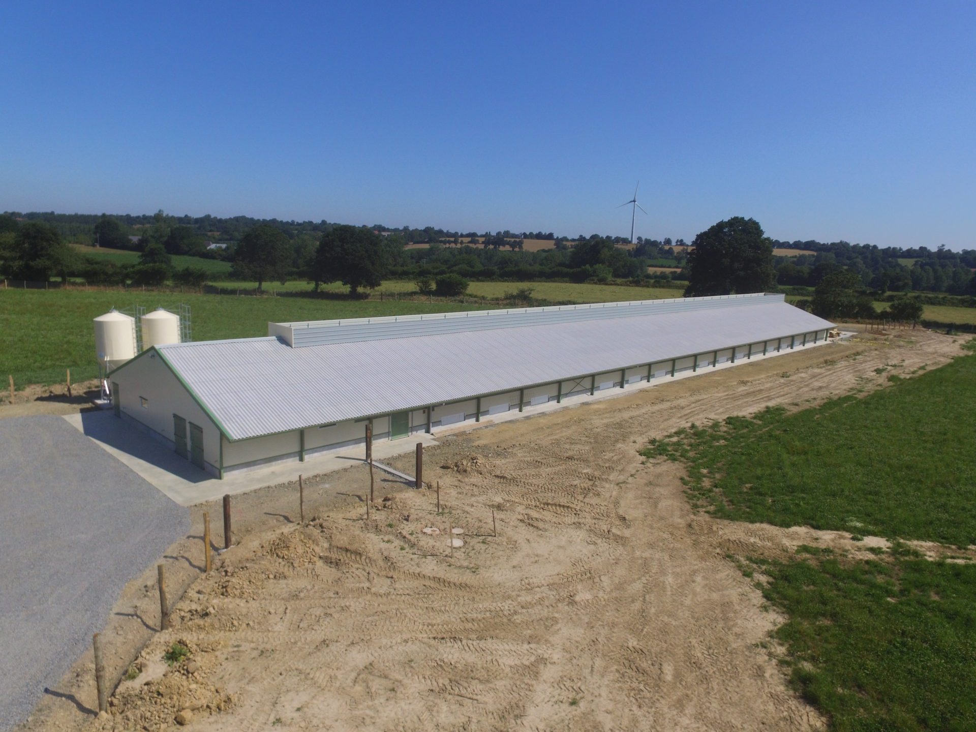 Bâtiment avicole tout confort pour une productivité optimale - COQUELIN BATIMENT_0