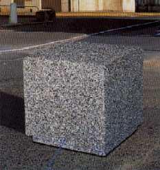 BORNE EN BÉTON CARRÉE 50X50X50CM_0