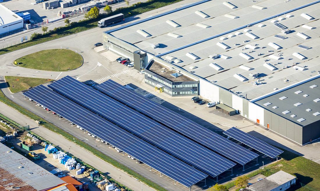 Autajon - Ombrière de parking Urbasolar - Puissance 702 kWc - Projet écologique et énergétique_0