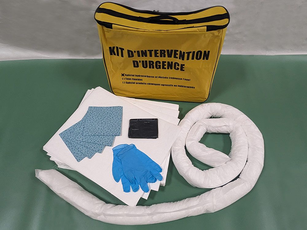 Kit absorbant d'intervention hydrocarbures - 58 litres - Réf. KH58 - Sacoche en nylon résistante_0