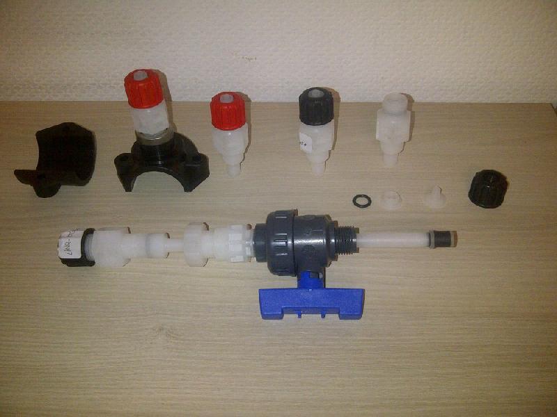 Clapet anti-retour en PVDF - Bille en céramique et ressort inox - Diamètres multiples pour injection de produits chimiques piscine_0