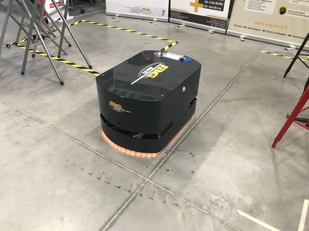Robot collaboratif AIV/AGV Minibot - Compact, robuste et polyvalent pour applications industrielles_0