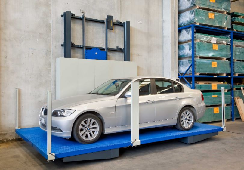 Monte voiture à fonctionnement électro hydraulique la plus adaptée pour les transferts verticaux de véhicules_0